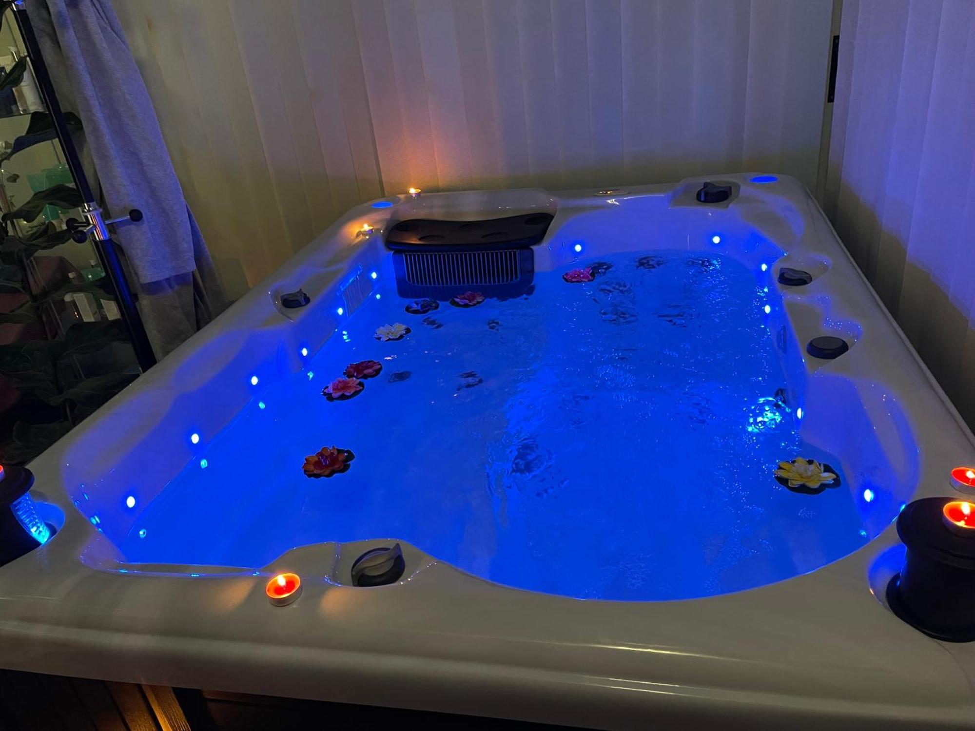 Houdarling Chalet Et Spa Hammam Jacuzzi Et Sauna Ним Экстерьер фото